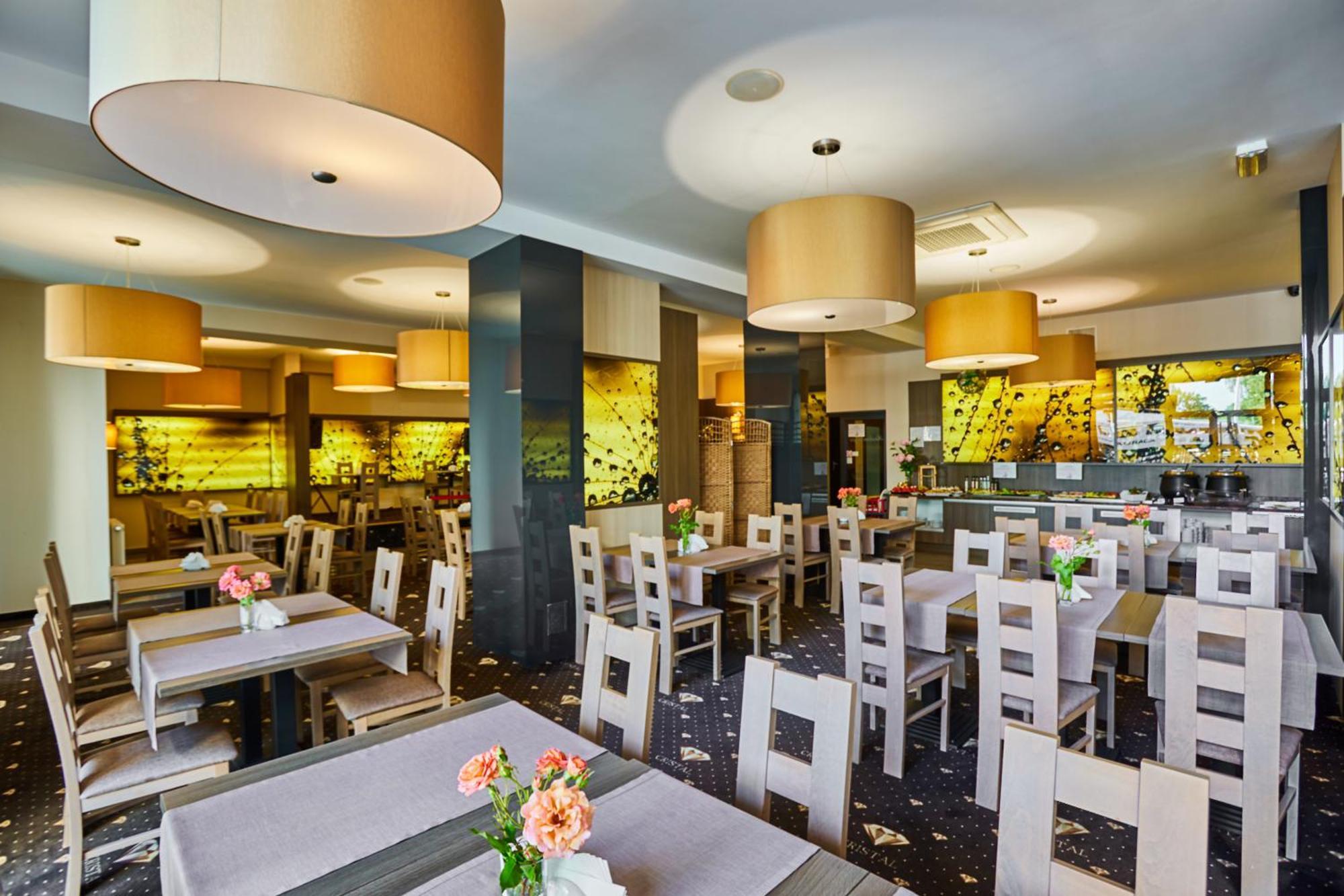 Cristal Spa Дзвиржино Екстериор снимка