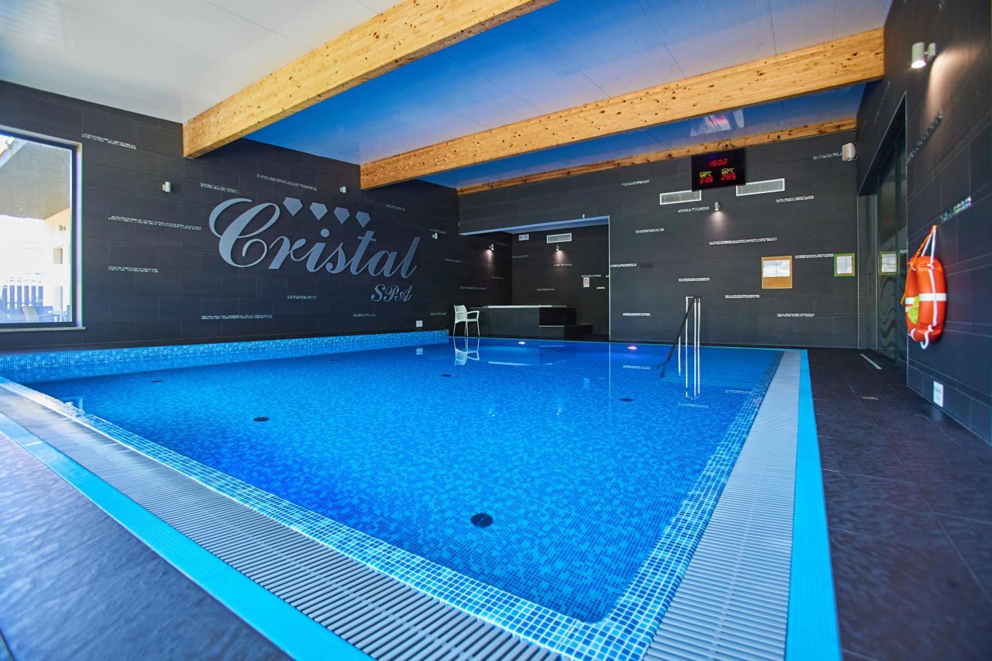 Cristal Spa Дзвиржино Екстериор снимка