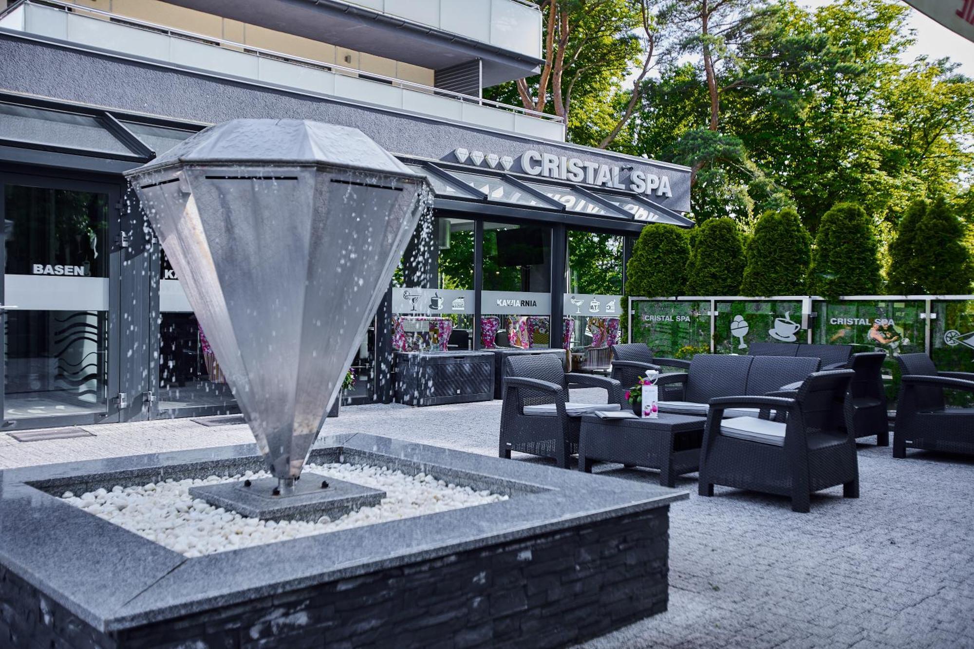 Cristal Spa Дзвиржино Екстериор снимка