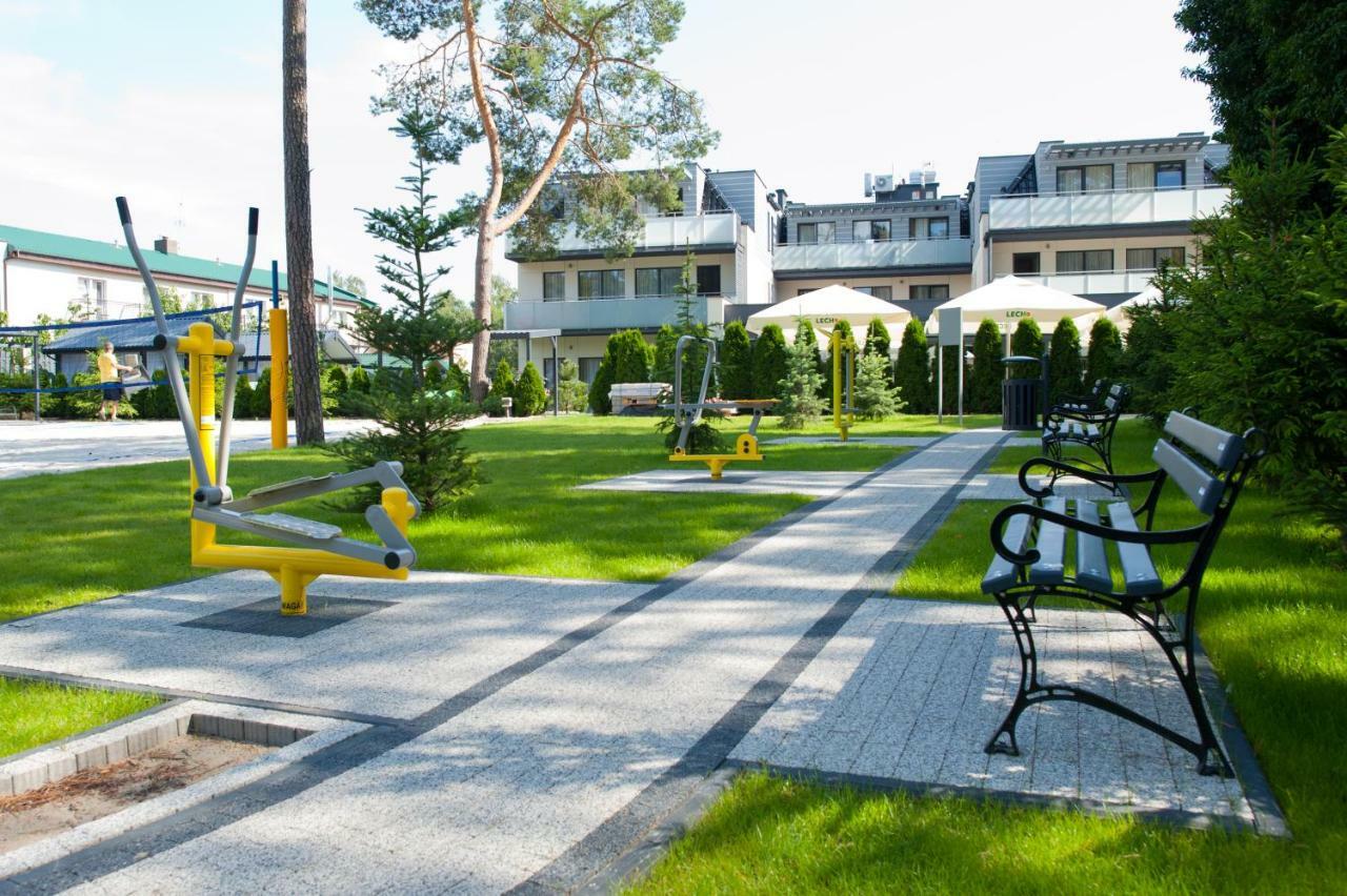 Cristal Spa Дзвиржино Екстериор снимка